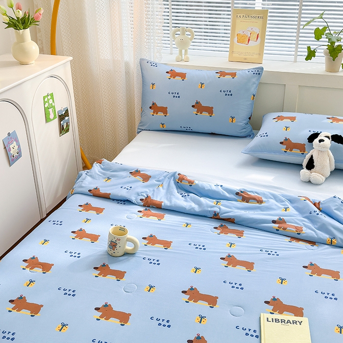 91家纺网 家纺一手货源 找家纺 星期八 2024新款针织棉夏被四件套 cute dog