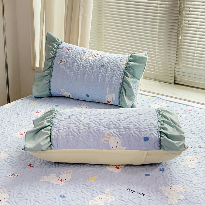 91家纺网 家纺一手货源 找家纺 纽缦家纺 2024水洗双层纱加厚加棉韩版床盖 嗨皮兔