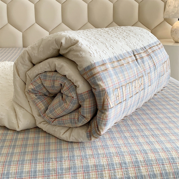 91家纺网 家纺一手货源 找家纺 换种生活 2024新款法式小香风全棉夏被四件套 新雨