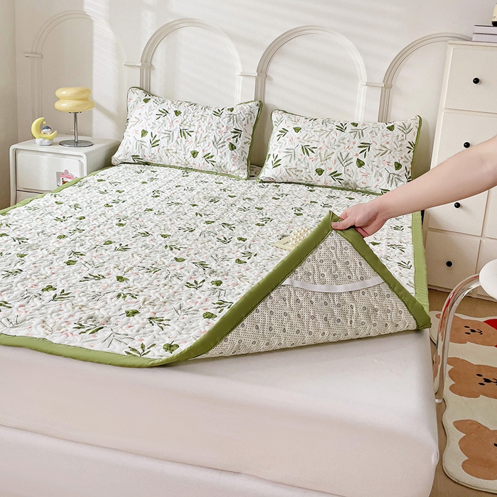 91家纺网 家纺一手货源 找家纺 纽缦家纺  水洗双层纱加厚加棉床垫 香草薄荷