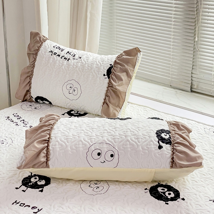 91家纺网 家纺一手货源 找家纺 纽缦家纺 2024水洗双层纱加厚加棉韩版床盖 小黑球