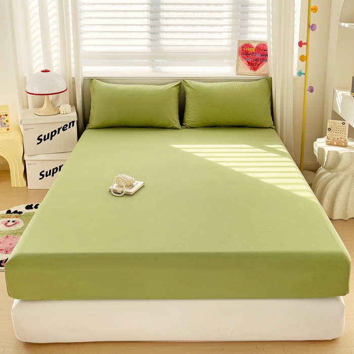 91家纺网 家纺一手货源 找家纺 纽缦家纺 2024素色无印风云朵棉单床笠 纯色果绿