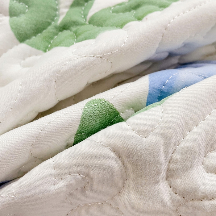 91家纺网 家纺一手货源 找家纺 纽缦家纺 2024水洗双层纱加厚加棉韩版床盖 蓝海玫瑰