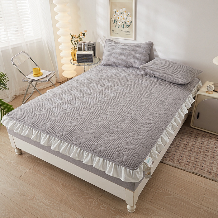 91家纺网 家纺一手货源 找家纺 3C 2024新款全棉大豆夹棉唯美花边床笠 星灰色