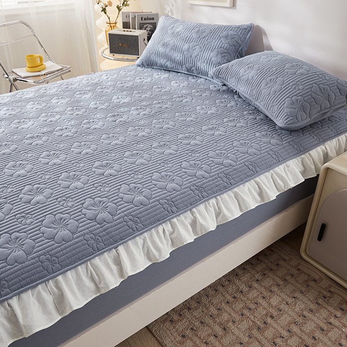 91家纺网 家纺一手货源 找家纺 3C 2024新款全棉大豆夹棉唯美花边床笠 牛仔蓝