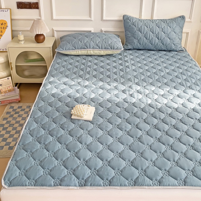 91家纺网 家纺一手货源 找家纺 纽缦家纺 2024云朵棉加厚加棉床垫 纯色藏青