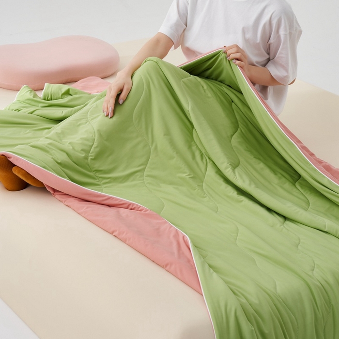 91家纺网 家纺一手货源 找家纺 慕尚家纺 2025新款凉感丝瓜瓜被 西瓜红