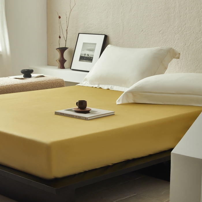 91家纺网 家纺一手货源 找家纺 鹿班家居 2024新款100S长绒棉纯色单品床笠（场景二） 月荣黄