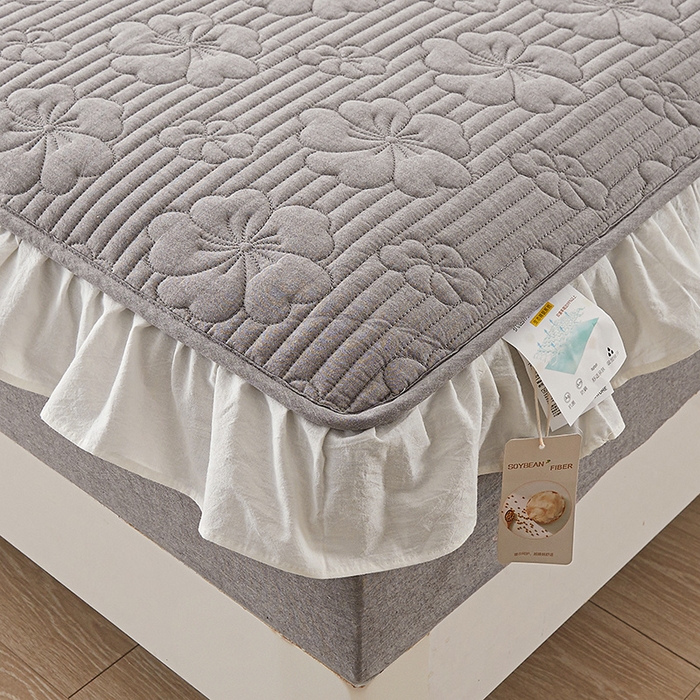 91家纺网 家纺一手货源 找家纺 3C 2024新款全棉大豆夹棉唯美花边床笠 星灰色