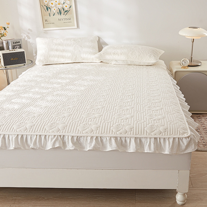 91家纺网 家纺一手货源 找家纺 3C 2024新款全棉大豆夹棉唯美花边床笠 云朵白