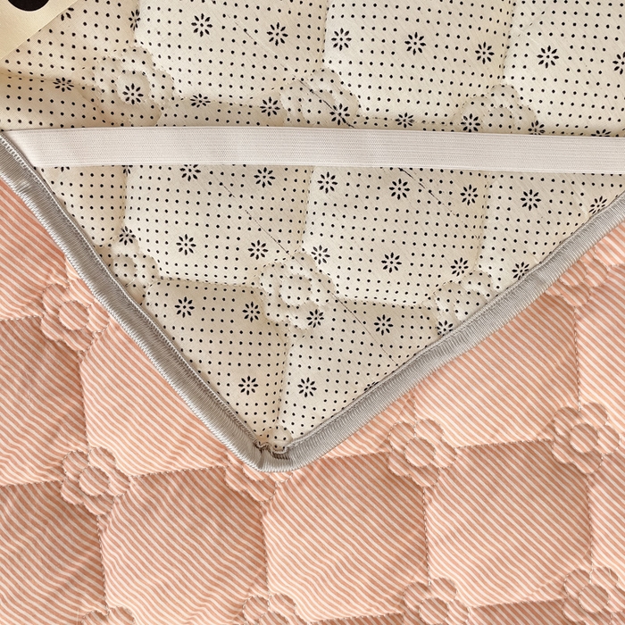 91家纺网 家纺一手货源 找家纺 纽缦家纺 2024云朵棉加厚加棉床垫 小粉条