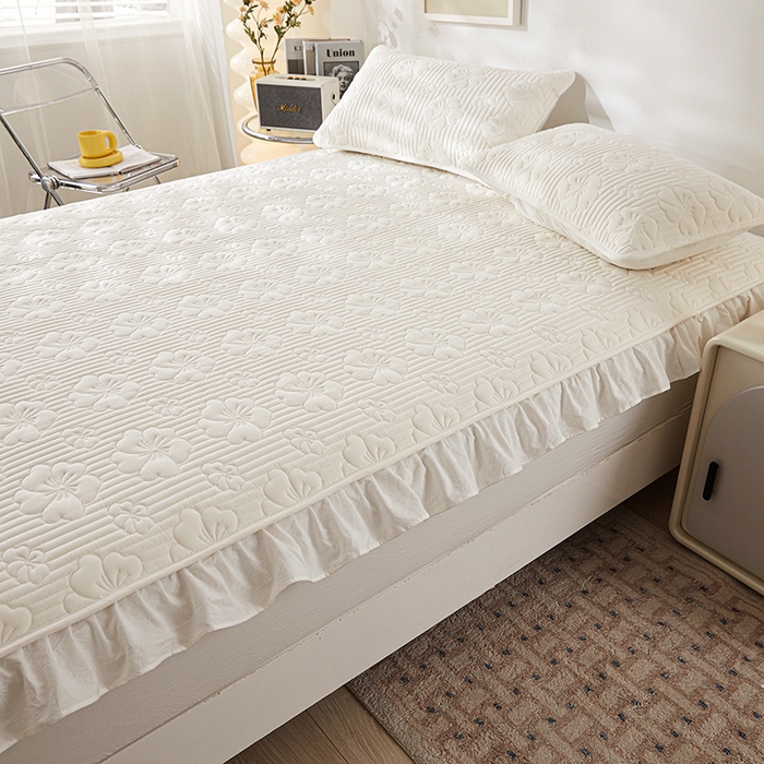 91家纺网 家纺一手货源 找家纺 3C 2024新款全棉大豆夹棉唯美花边床笠 云朵白