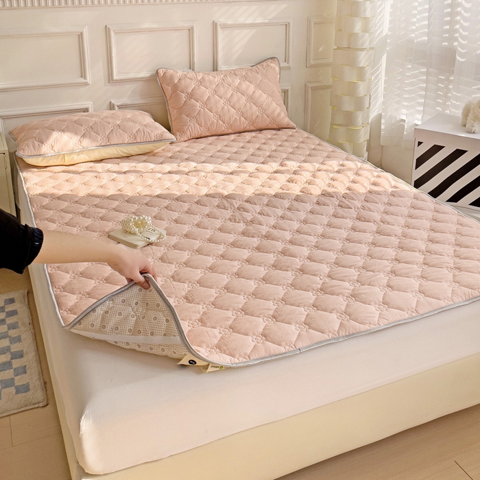 91家纺网 家纺一手货源 找家纺 纽缦家纺 2024云朵棉加厚加棉床垫 小粉条