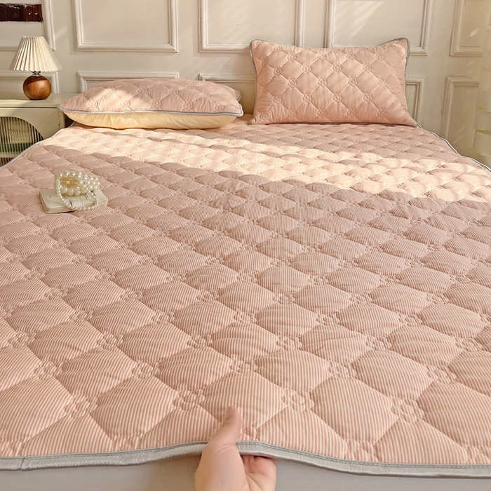 91家纺网 家纺一手货源 找家纺 纽缦家纺 2024云朵棉加厚加棉床垫 小粉条