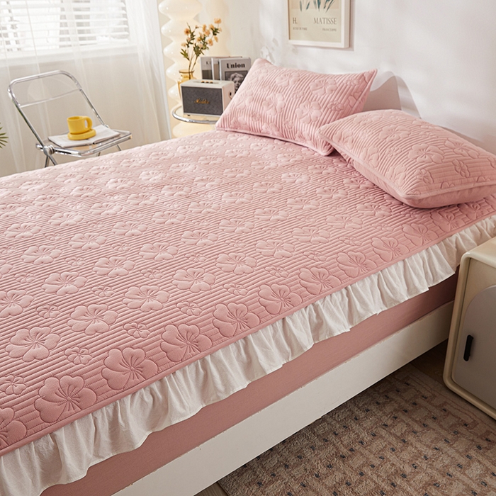 91家纺网 家纺一手货源 找家纺 3C 2024新款全棉大豆夹棉唯美花边床笠 格调粉