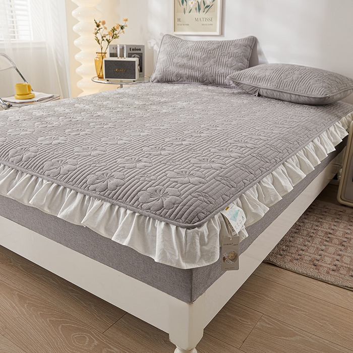 91家纺网 家纺一手货源 找家纺 3C 2024新款全棉大豆夹棉唯美花边床笠 星灰色