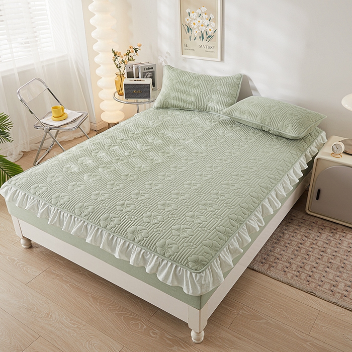 91家纺网 家纺一手货源 找家纺 3C 2024新款全棉大豆夹棉唯美花边床笠 浅果绿