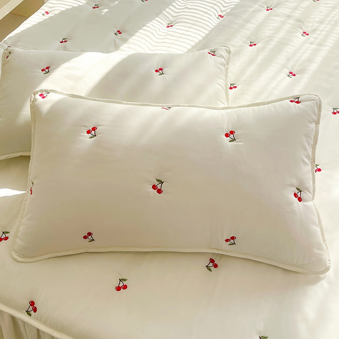 91家纺网 家纺一手货源 找家纺 （总）美达家纺2025新品纯色刺绣水洗棉夹棉床裙