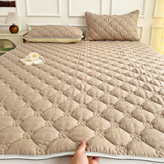 91家纺网 家纺一手货源 找家纺 纽缦家纺 2024云朵棉加厚加棉床垫 纯色卡其