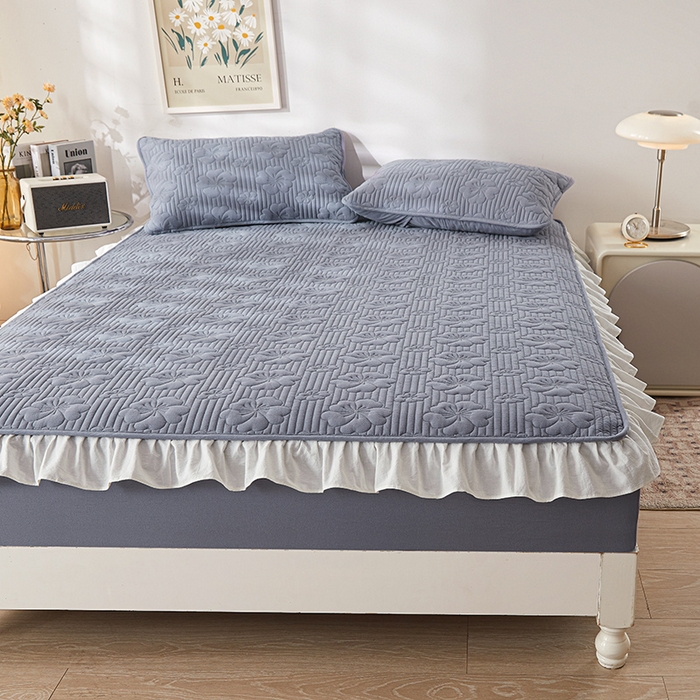 91家纺网 家纺一手货源 找家纺 3C 2024新款全棉大豆夹棉唯美花边床笠 牛仔蓝