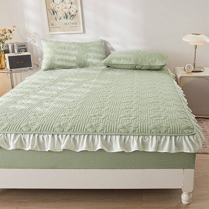 91家纺网 家纺一手货源 找家纺 3C 2024新款全棉大豆夹棉唯美花边床笠 浅果绿