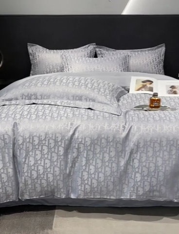 91家纺网 家纺一手货源 找家纺 梵克保罗 2024新款水洗真丝冰丝提花四件套 简爱-白