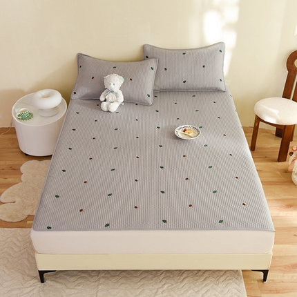 91家纺网 家纺一手货源 找家纺 （总）美达家纺2025新品纯色刺绣水洗棉夹棉床垫