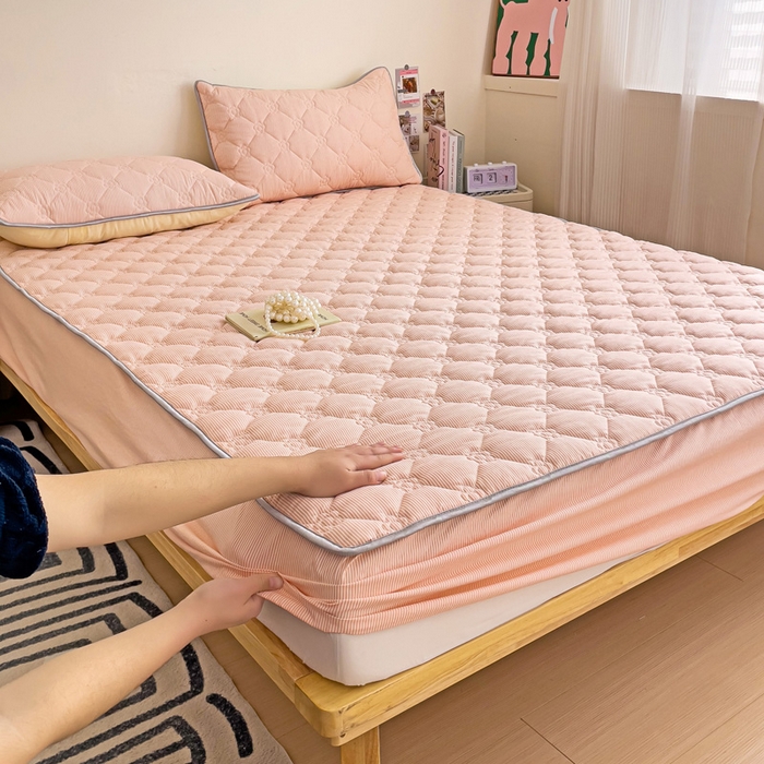 91家纺网 家纺一手货源 找家纺 纽缦家纺 2024云朵棉亲肤加厚加棉床笠 小粉条