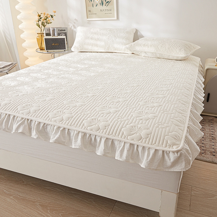 91家纺网 家纺一手货源 找家纺 3C 2024新款全棉大豆夹棉唯美花边床笠 云朵白