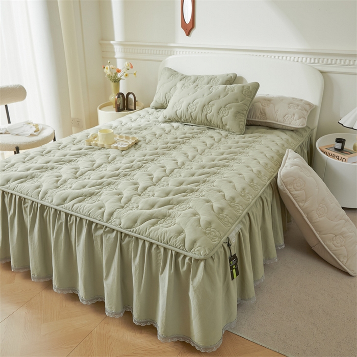 91家纺网 家纺一手货源 找家纺 3C 2024新款玫瑰全棉水洗棉大豆夹棉床裙 抹茶绿