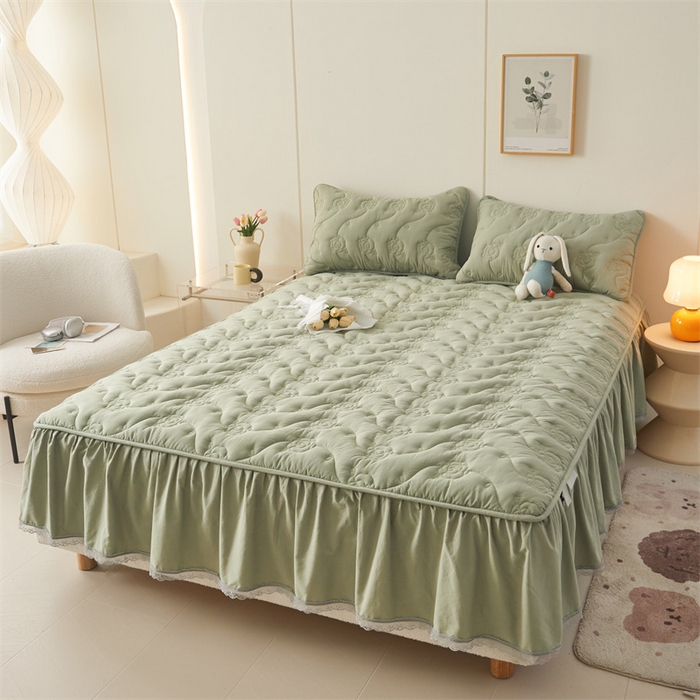 91家纺网 家纺一手货源 找家纺 3C 2024新款全棉水洗棉大豆夹棉床裙式床笠 抹茶绿