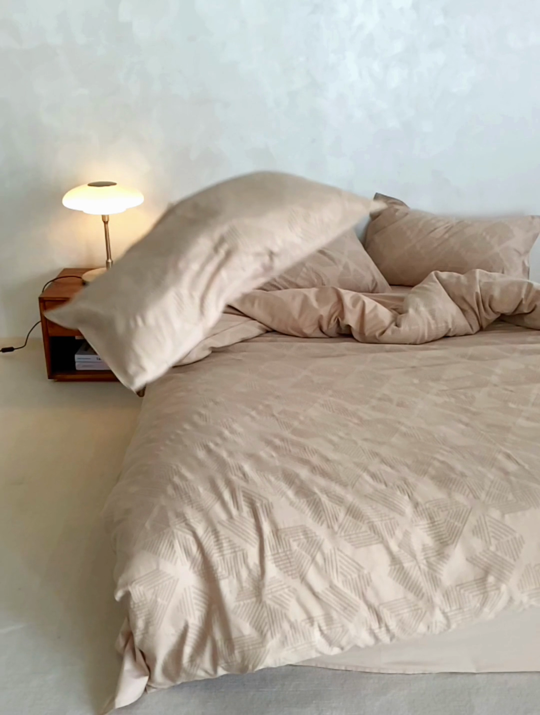 91家纺网 家纺一手货源 找家纺 宜代光年 2024新款60s水洗棉提花系列 卡曼