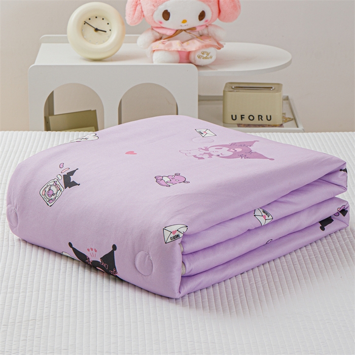 91家纺网 家纺一手货源 找家纺 米米儿家纺 2024新款A类针织棉凉豆豆夏被夏凉被空调被-三丽鸥系列 紫色库洛米