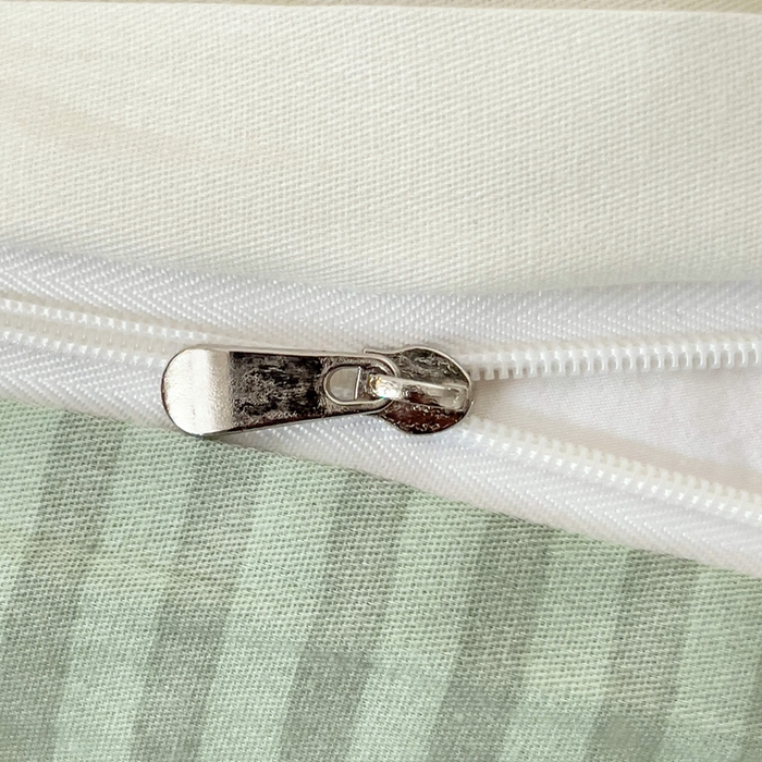 91家纺网 家纺一手货源 找家纺 云锦家居 2024新款13070纯棉印花吊边款一字绣四件套 炫彩乐园