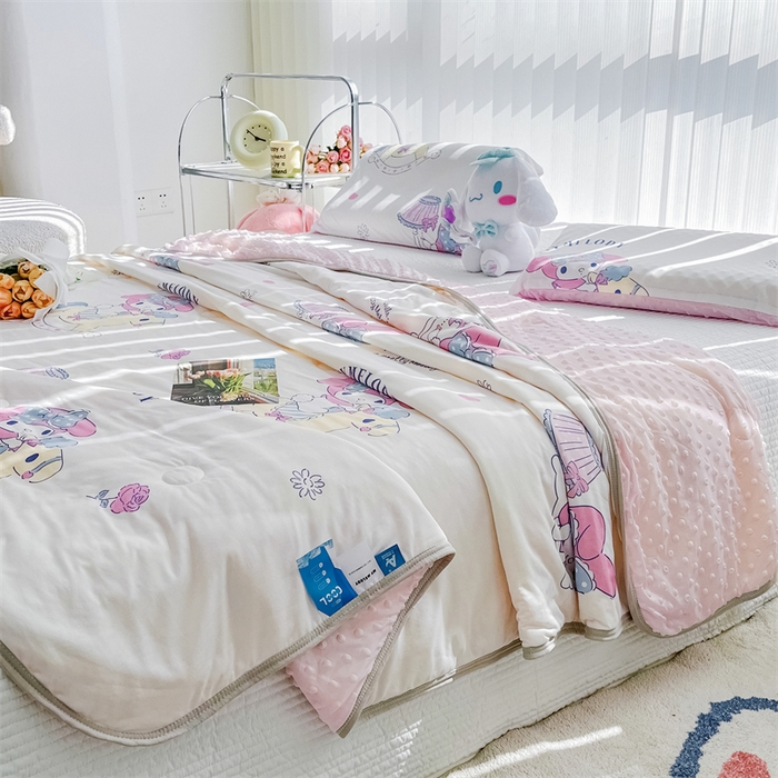 91家纺网 家纺一手货源 找家纺 米米儿家纺 2024新款A类针织棉凉豆豆夏被夏凉被空调被-三丽鸥系列 木马-美乐蒂