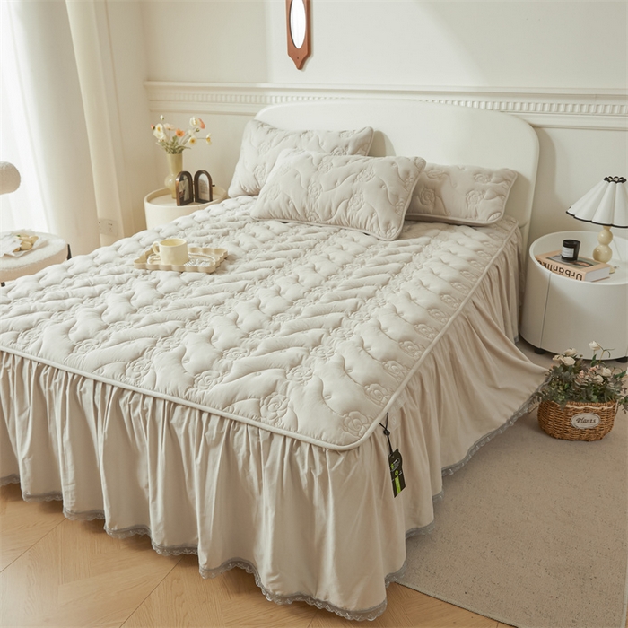 91家纺网 家纺一手货源 找家纺 3C 2024新款玫瑰全棉水洗棉大豆夹棉床裙 烟雾灰