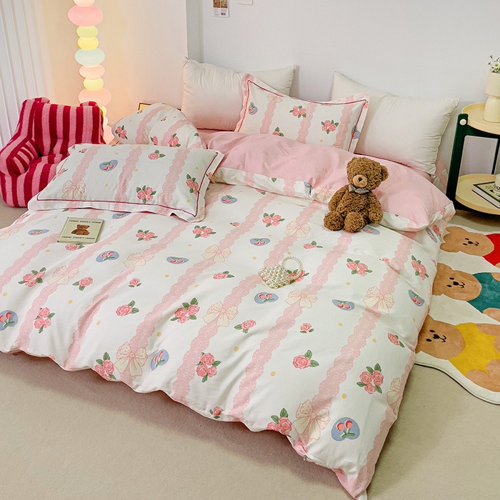 91家纺网 家纺一手货源 找家纺 云锦家居 2024新款13070纯棉印花吊边款一字绣四件套 玫瑰河畔