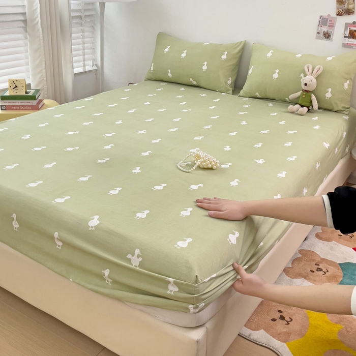 91家纺网 家纺一手货源 找家纺 纽缦家纺 2024水洗双层纱单床笠 小绿鸭