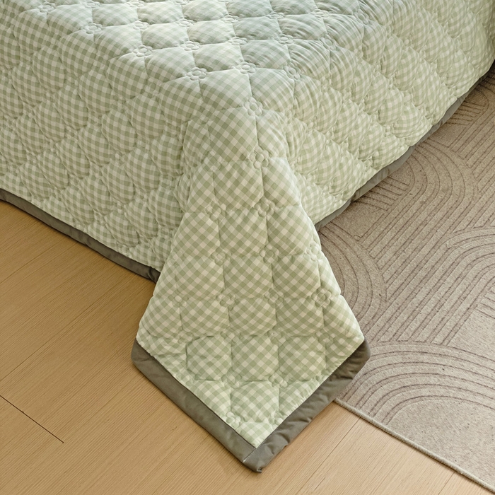 91家纺网 家纺一手货源 找家纺 纽缦家纺 2024纯色云朵棉加棉加厚床盖（床单） 小绿格