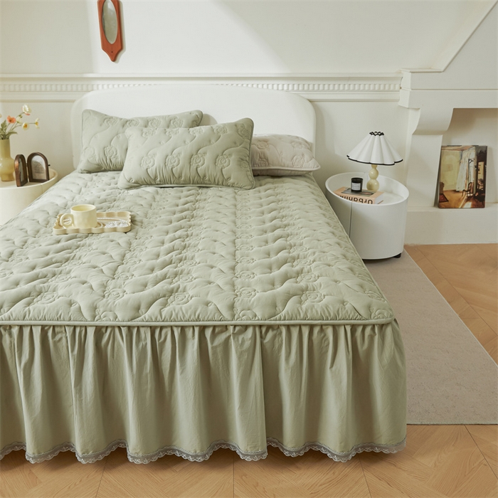 91家纺网 家纺一手货源 找家纺 3C 2024新款玫瑰全棉水洗棉大豆夹棉床裙 抹茶绿