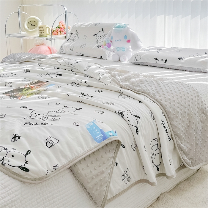 91家纺网 家纺一手货源 找家纺 米米儿家纺 2024新款A类针织棉凉豆豆夏被夏凉被空调被-三丽鸥系列 黑白-帕恰狗