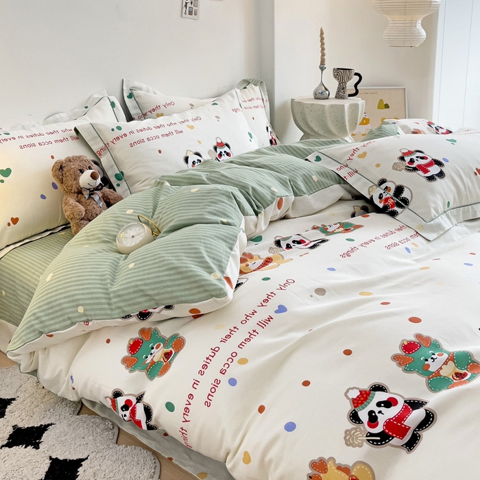 91家纺网 家纺一手货源 找家纺 云锦家居 2024新款13070纯棉印花吊边款一字绣四件套 炫彩乐园