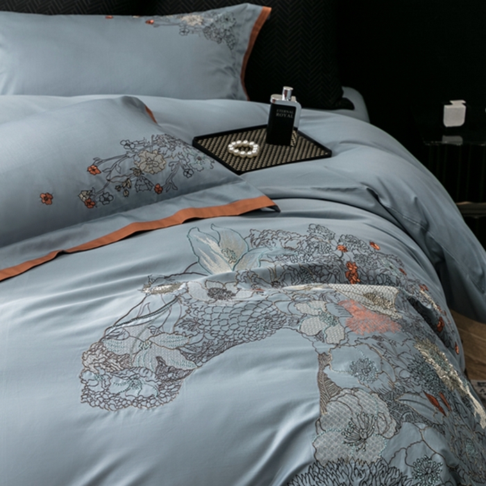 91家纺网 家纺一手货源 找家纺 云胡 2024新款50s双股长绒棉 精工刺绣 宽边工艺四件套 马德里-蓝