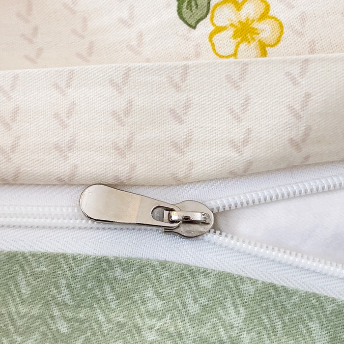 91家纺网 家纺一手货源 找家纺 云锦家居 2024新款13070纯棉印花吊边款一字绣四件套 盛夏果实