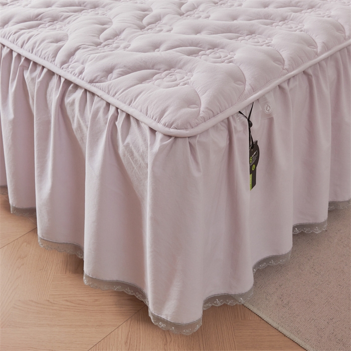 91家纺网 家纺一手货源 找家纺 3C 2024新款玫瑰全棉水洗棉大豆夹棉床裙 优雅紫