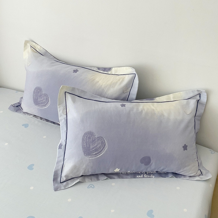 91家纺网 家纺一手货源 找家纺 云锦家居 2024新款13070纯棉印花吊边款一字绣四件套 恋恋情节