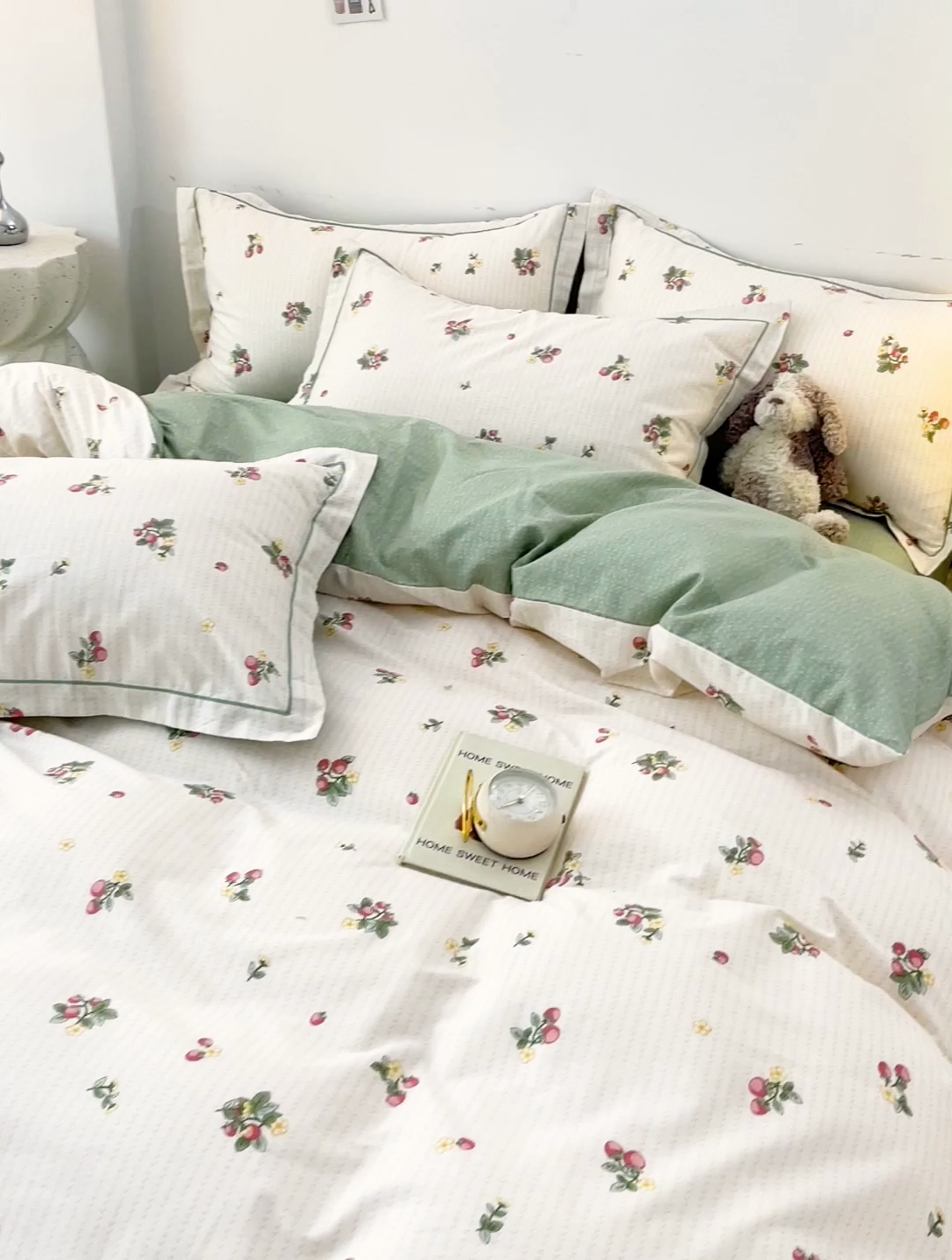 91家纺网 家纺一手货源 找家纺 云锦家居 2024新款13070纯棉印花吊边款一字绣四件套 盛夏果实