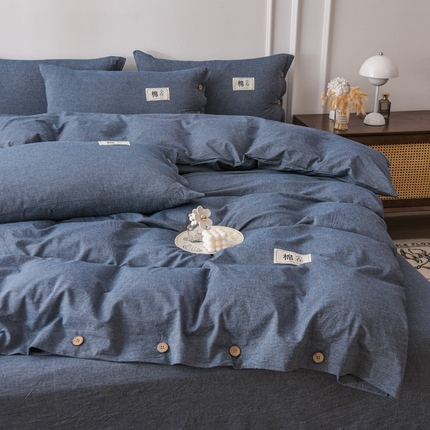 91家纺网 家纺一手货源 找家纺 巧格家纺 2024全棉水洗棉四件套纽扣款 牛仔兰