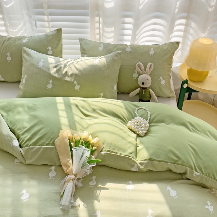 91家纺网 家纺一手货源 找家纺 纽缦家纺 2024水洗双层纱被套 小绿鸭