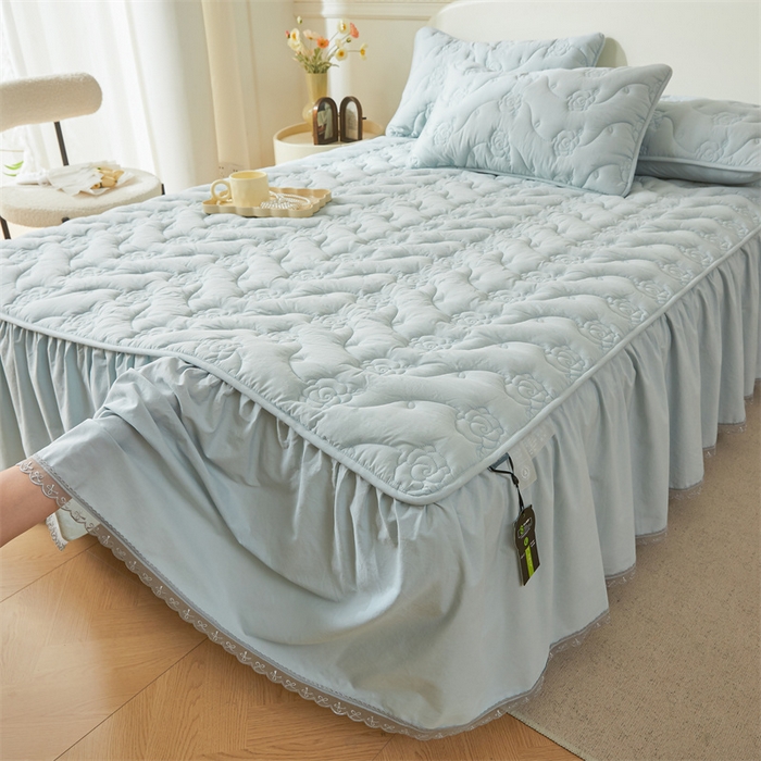 91家纺网 家纺一手货源 找家纺 3C 2024新款玫瑰全棉水洗棉大豆夹棉床裙 婴儿蓝